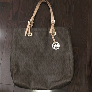 MICHAEL KORS LARGE TOTE BAG